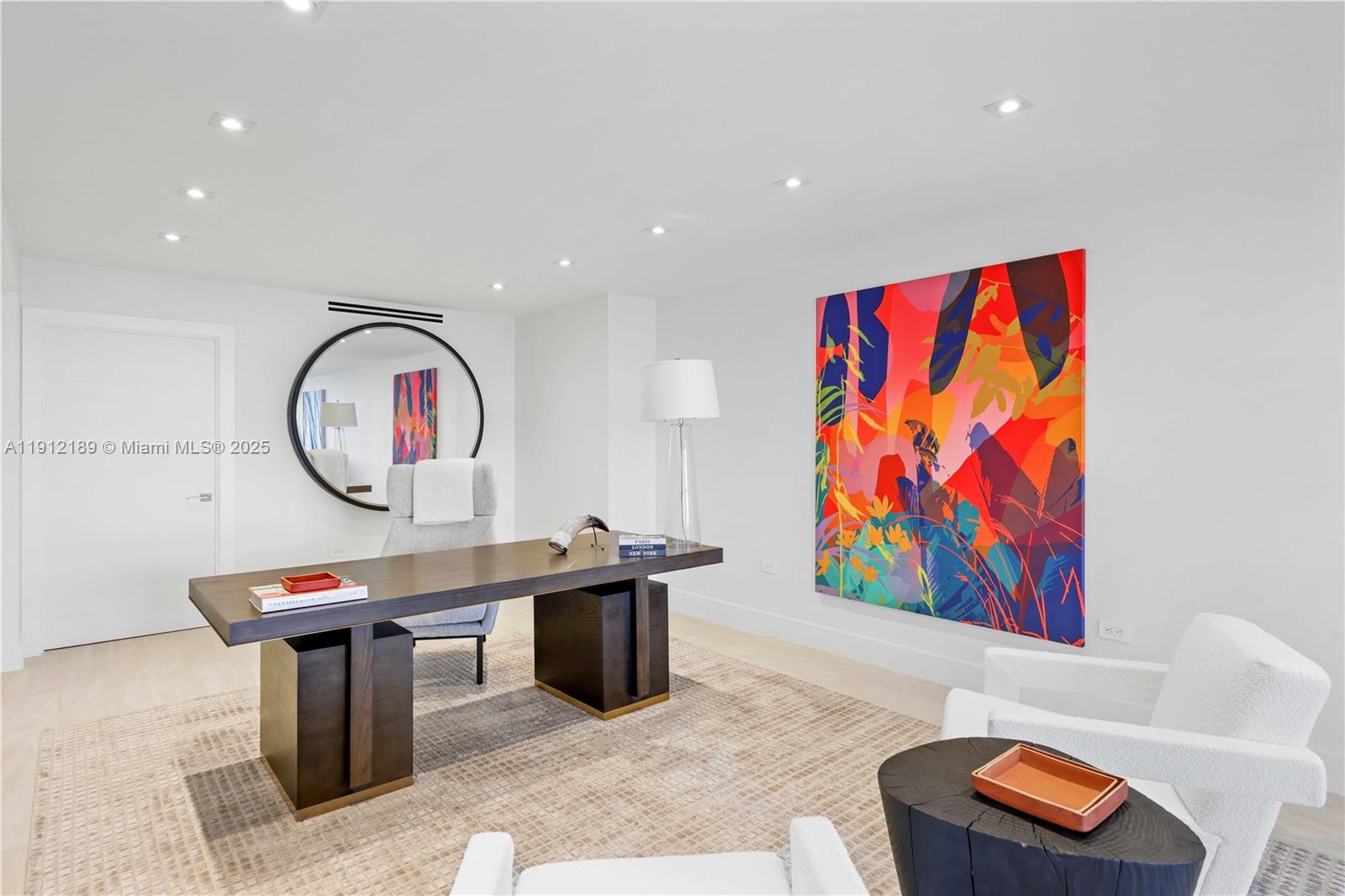 TOWERHOUSE CONDO - Residential