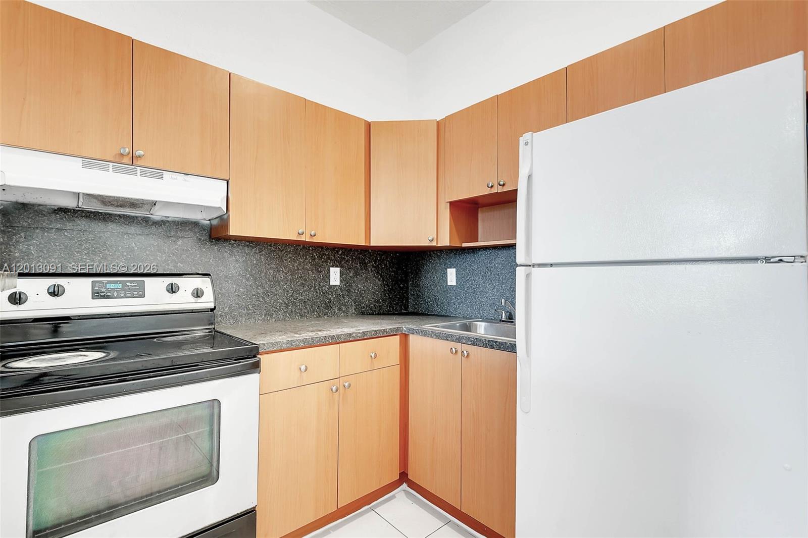 PHOENIX PARK SUB - Residential Lease
