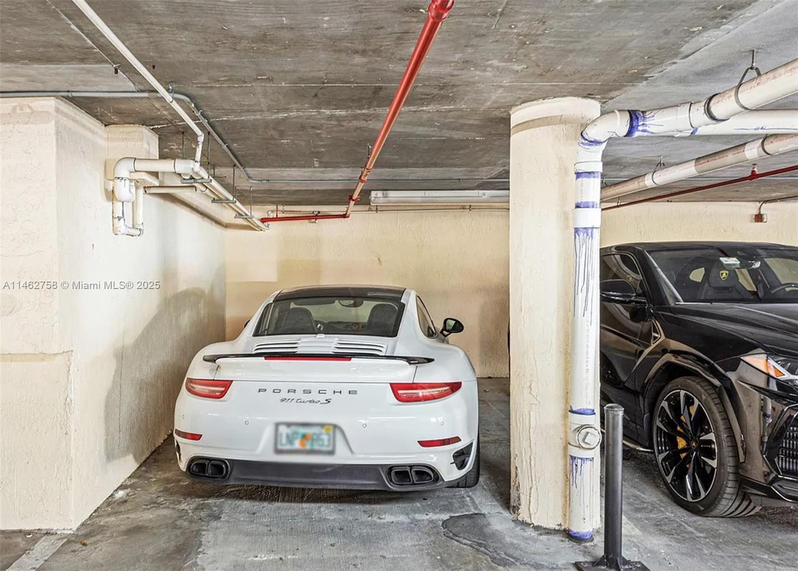 THE VISTAS CONDO - Residential