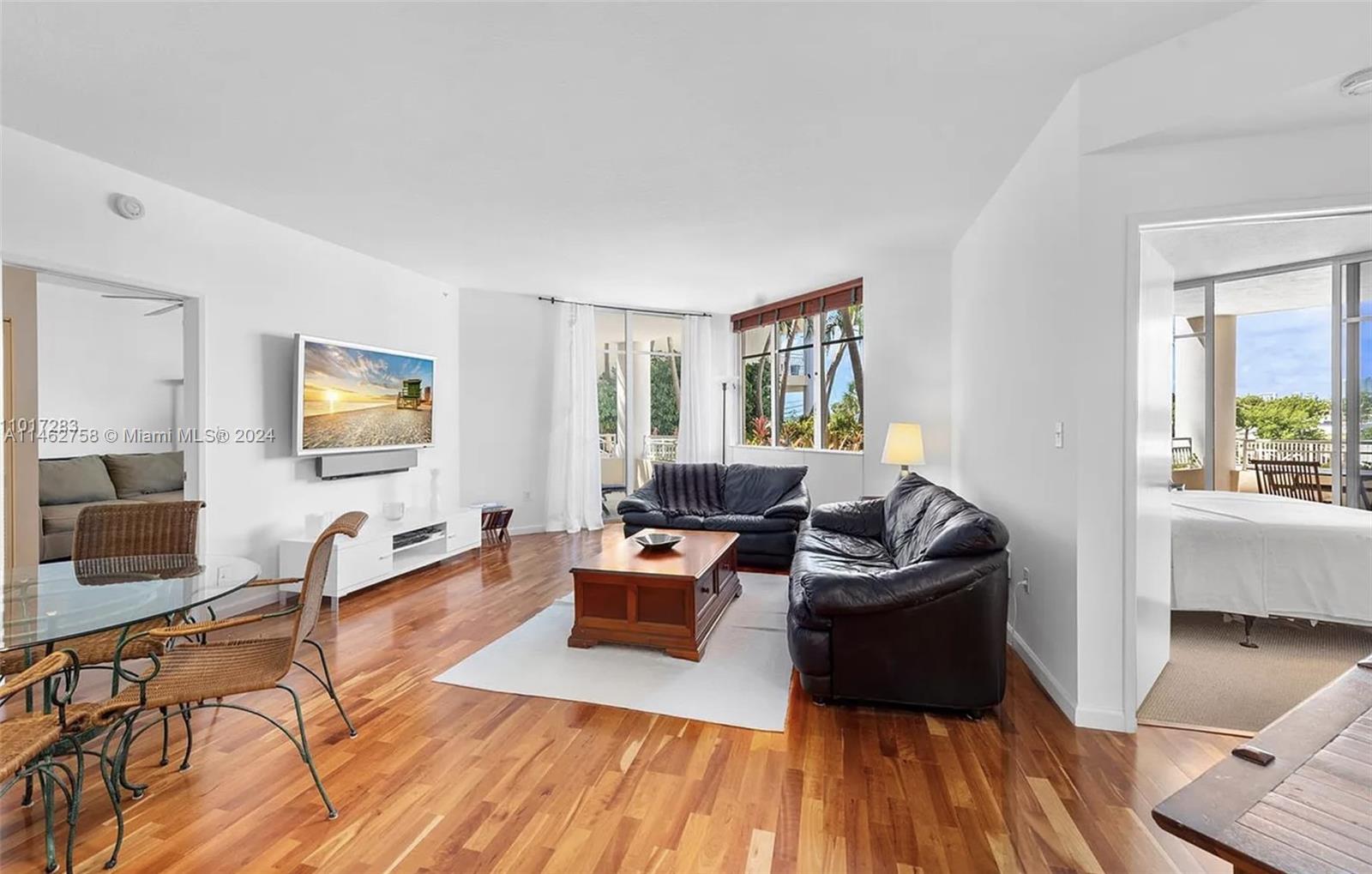 THE VISTAS CONDO - Residential