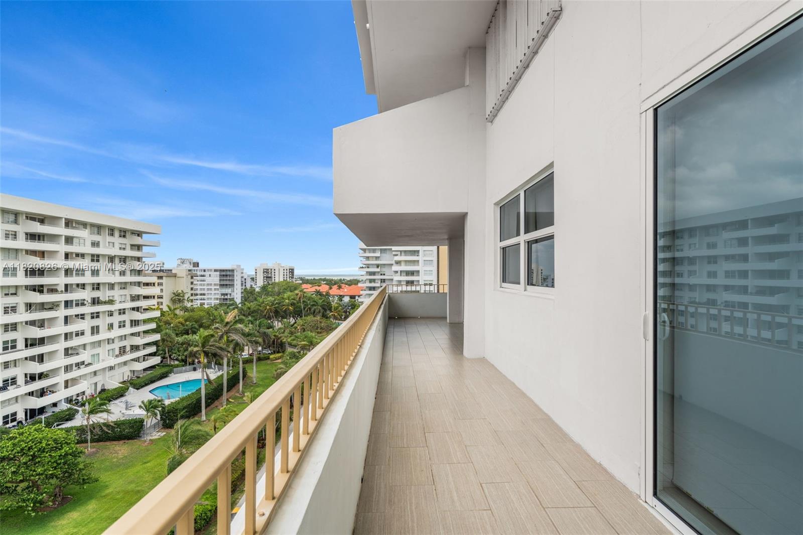 KEY BISCAYNE COMMODORE CL - Residential Lease