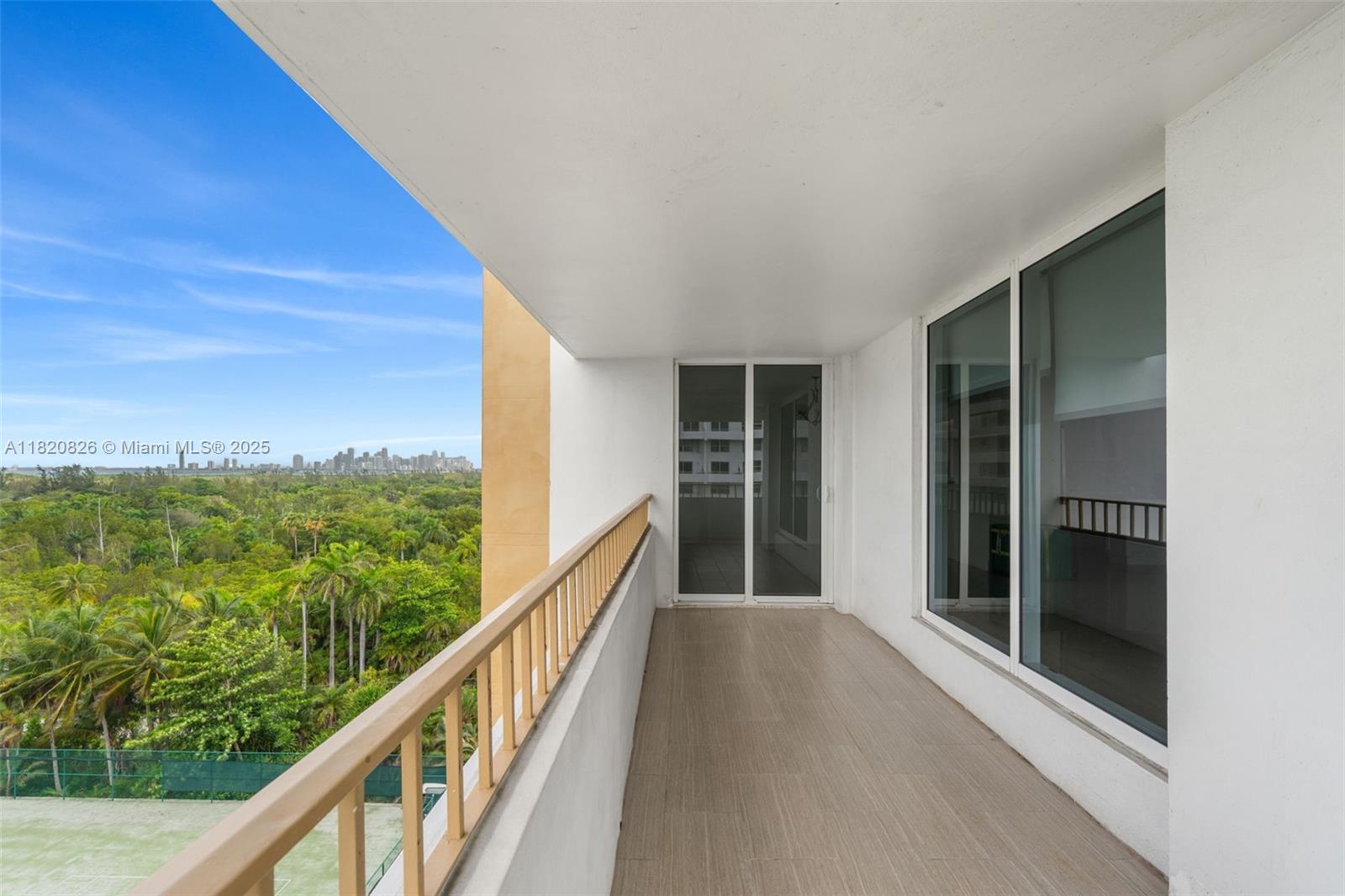 KEY BISCAYNE COMMODORE CL - Residential Lease