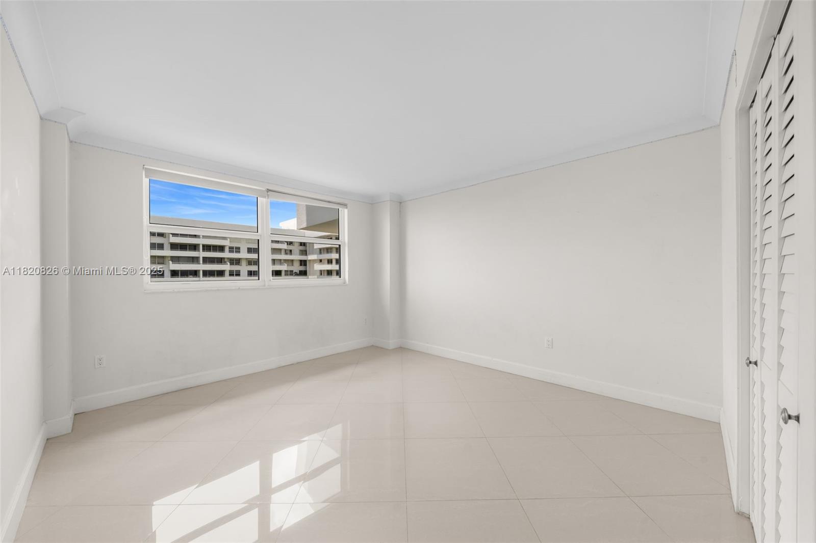 KEY BISCAYNE COMMODORE CL - Residential Lease