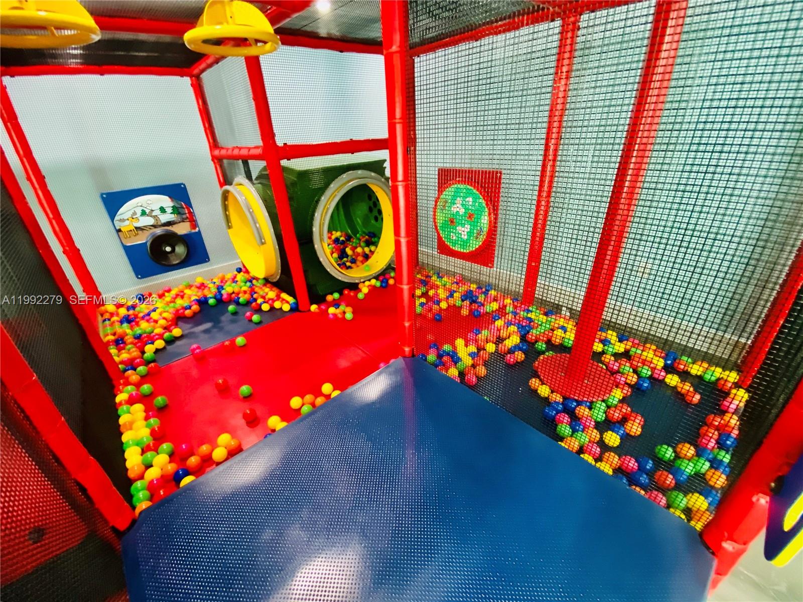 THE PLAZA 851 BRICKELL CO - Residential