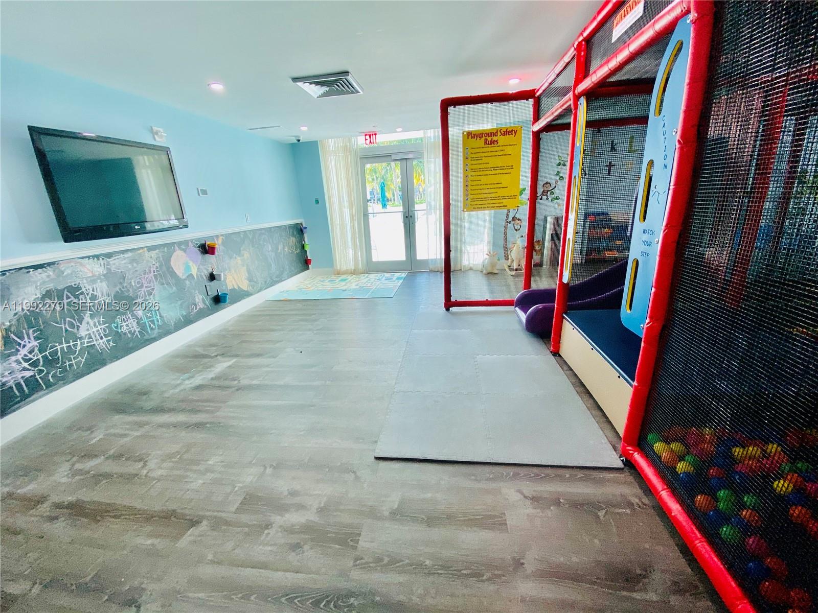 THE PLAZA 851 BRICKELL CO - Residential