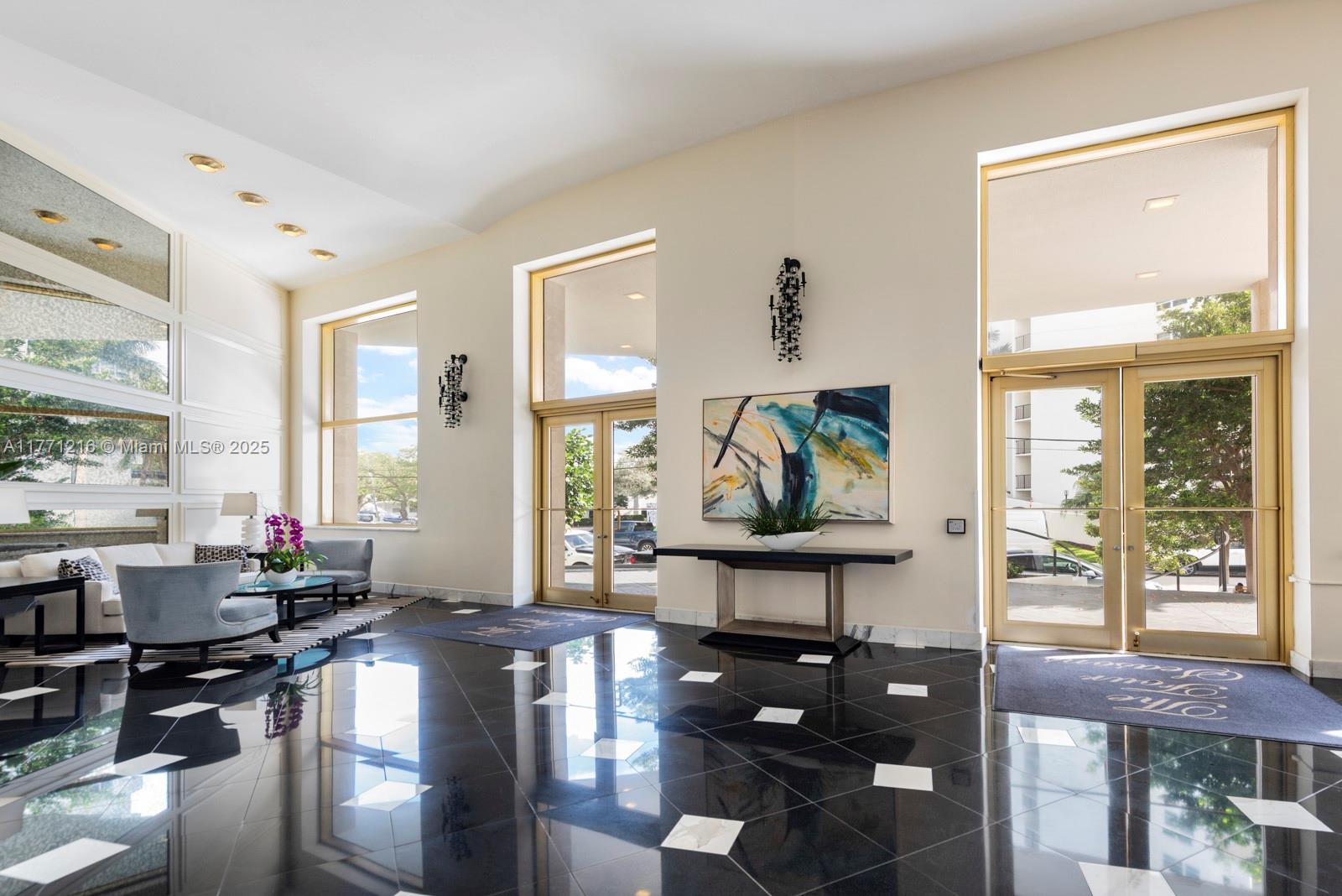 FOUR SEASONS CONDO - Residential