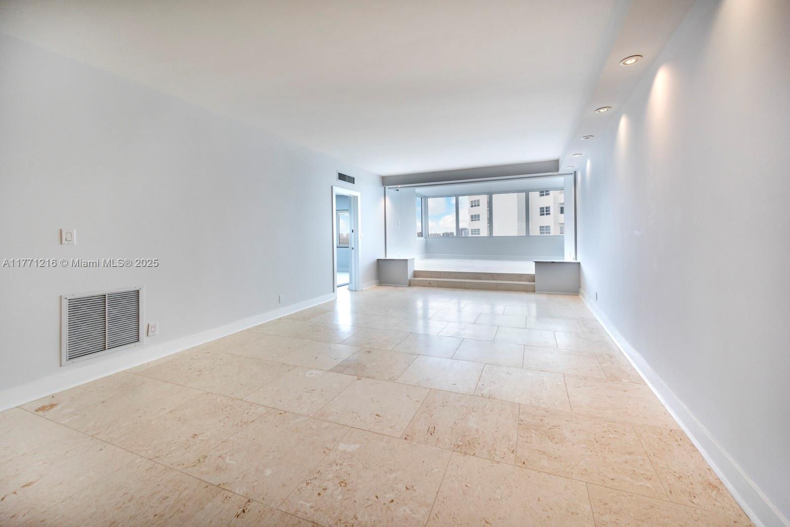 333 Sunset Dr 804