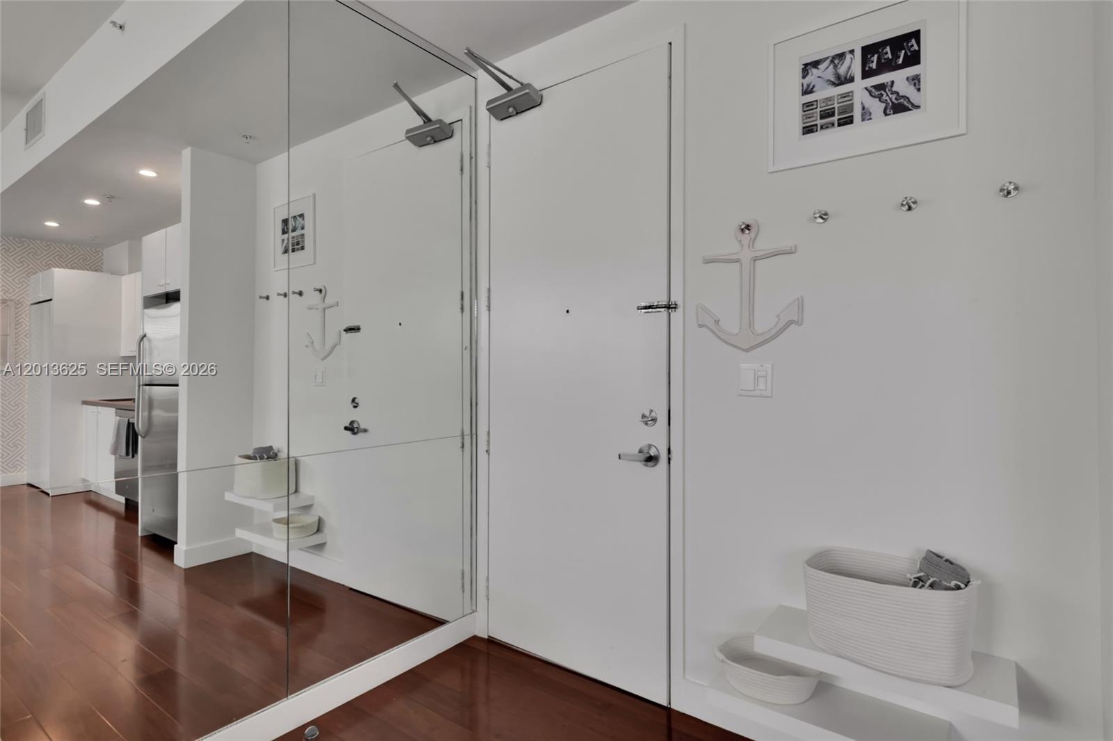 THE NOLOBI CONDO - Residential