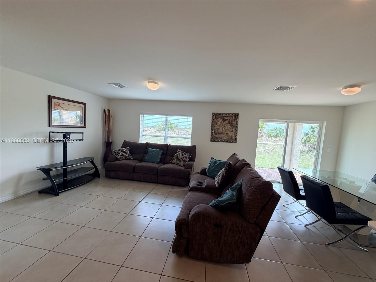 PORT LaBELLE UNIT 12 - Residential Lease