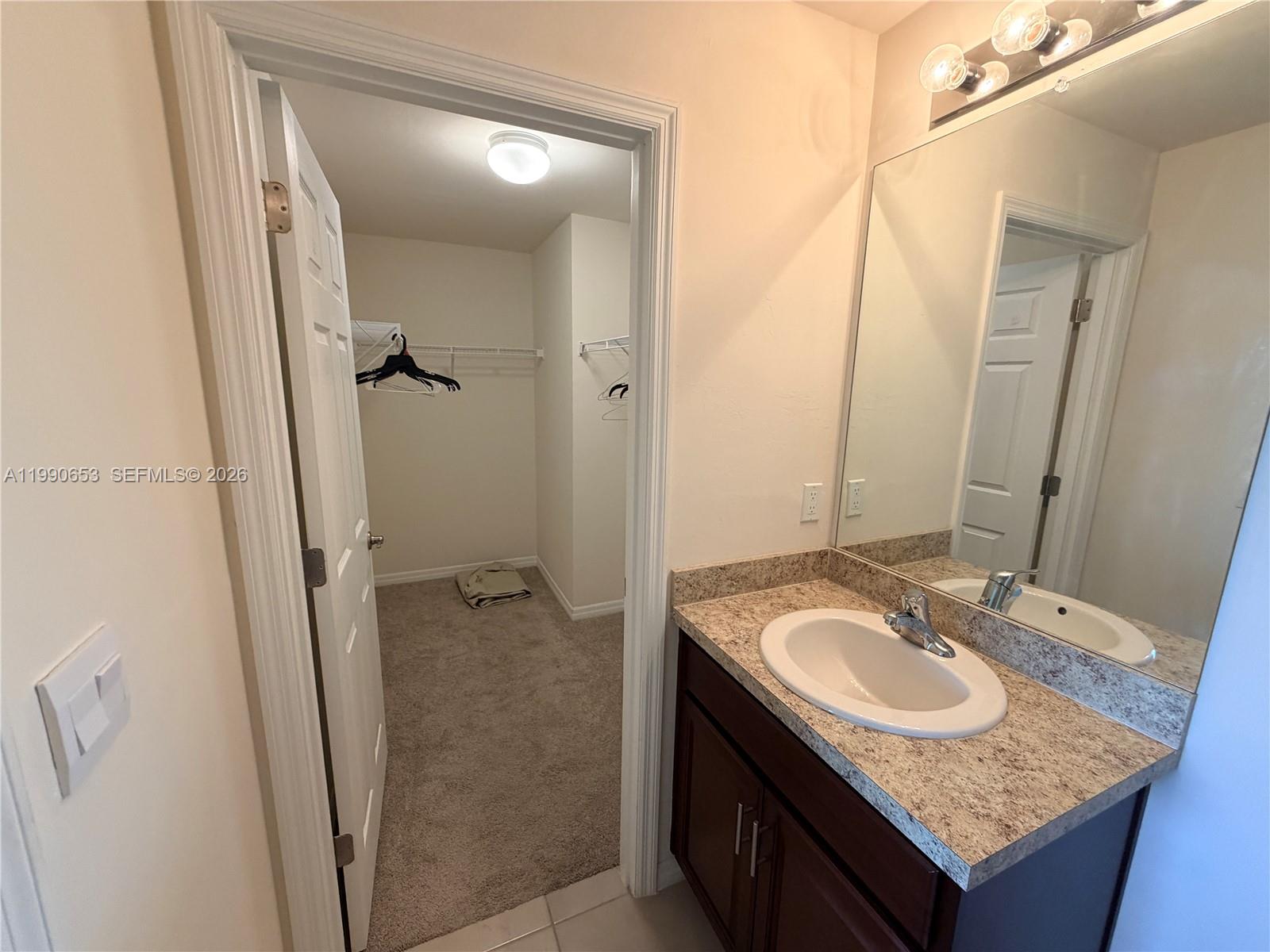 PORT LaBELLE UNIT 12 - Residential Lease