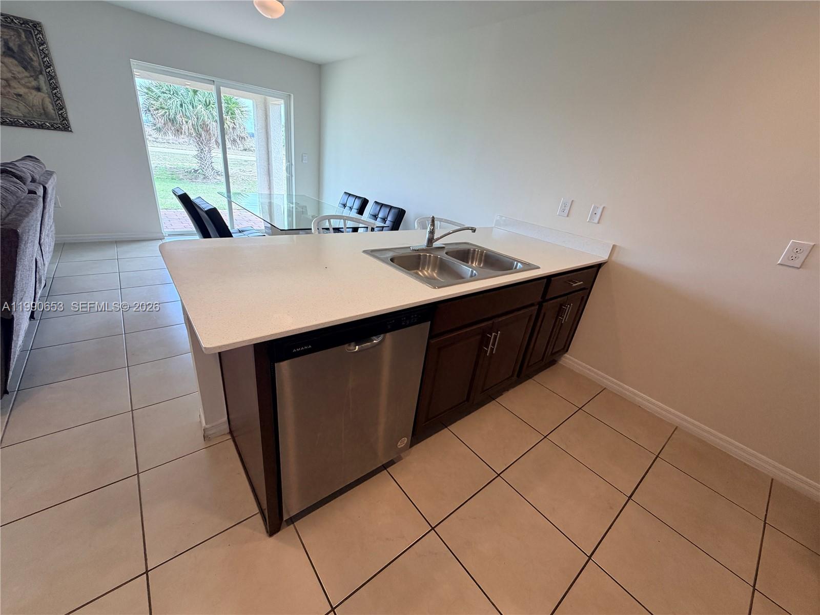 PORT LaBELLE UNIT 12 - Residential Lease