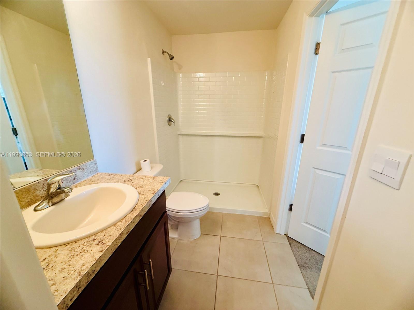 PORT LaBELLE UNIT 12 - Residential Lease