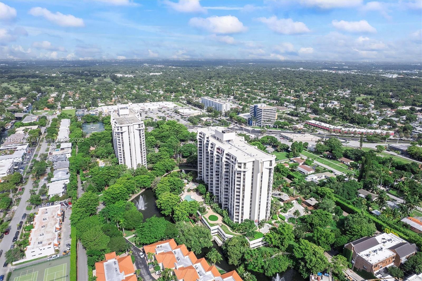 TOWERS OF QUAYSIDE CONDO - Residential