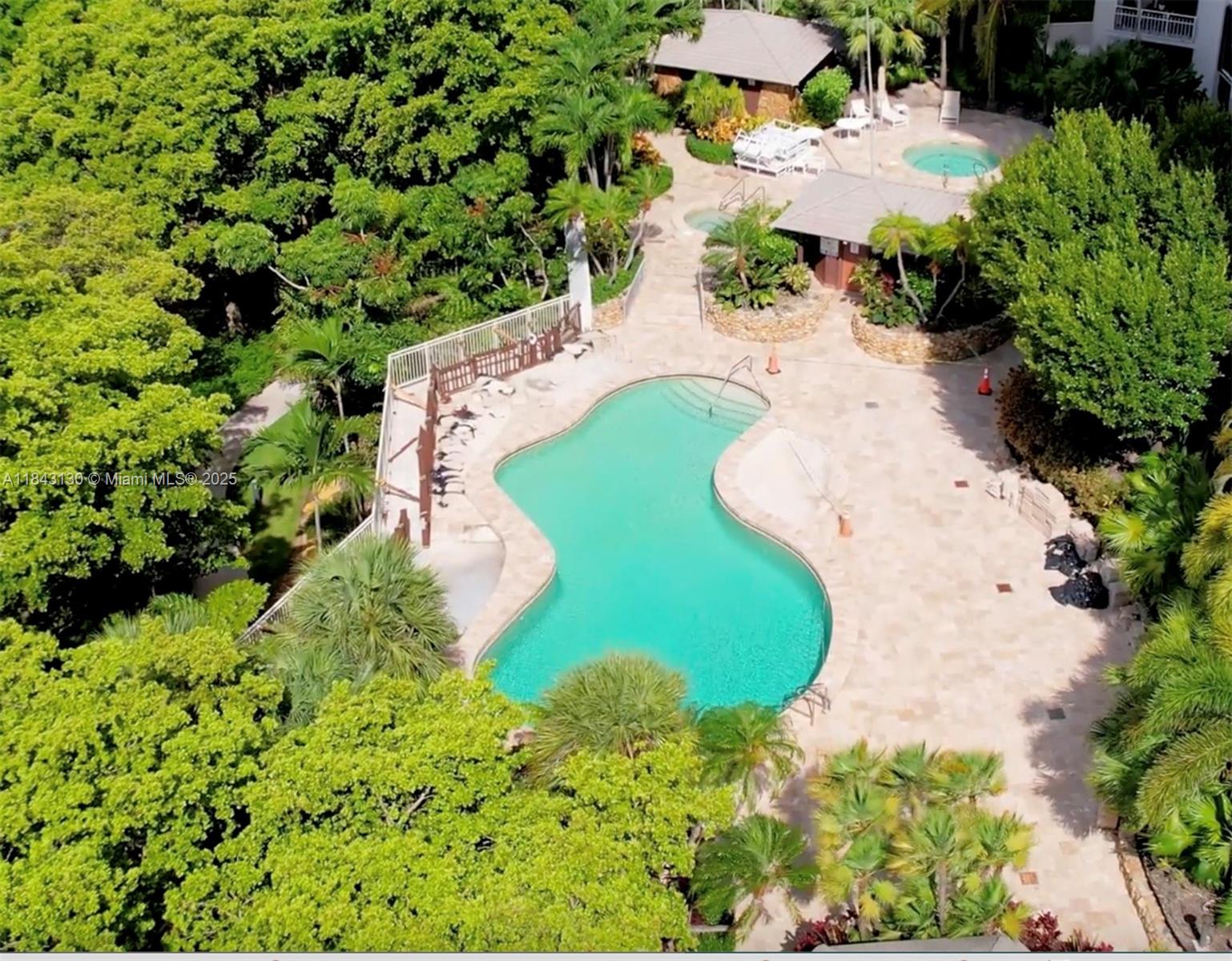 TOWERS OF QUAYSIDE CONDO - Residential