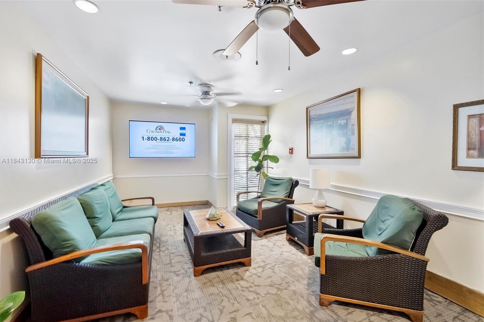 TOWERS OF QUAYSIDE CONDO - Residential