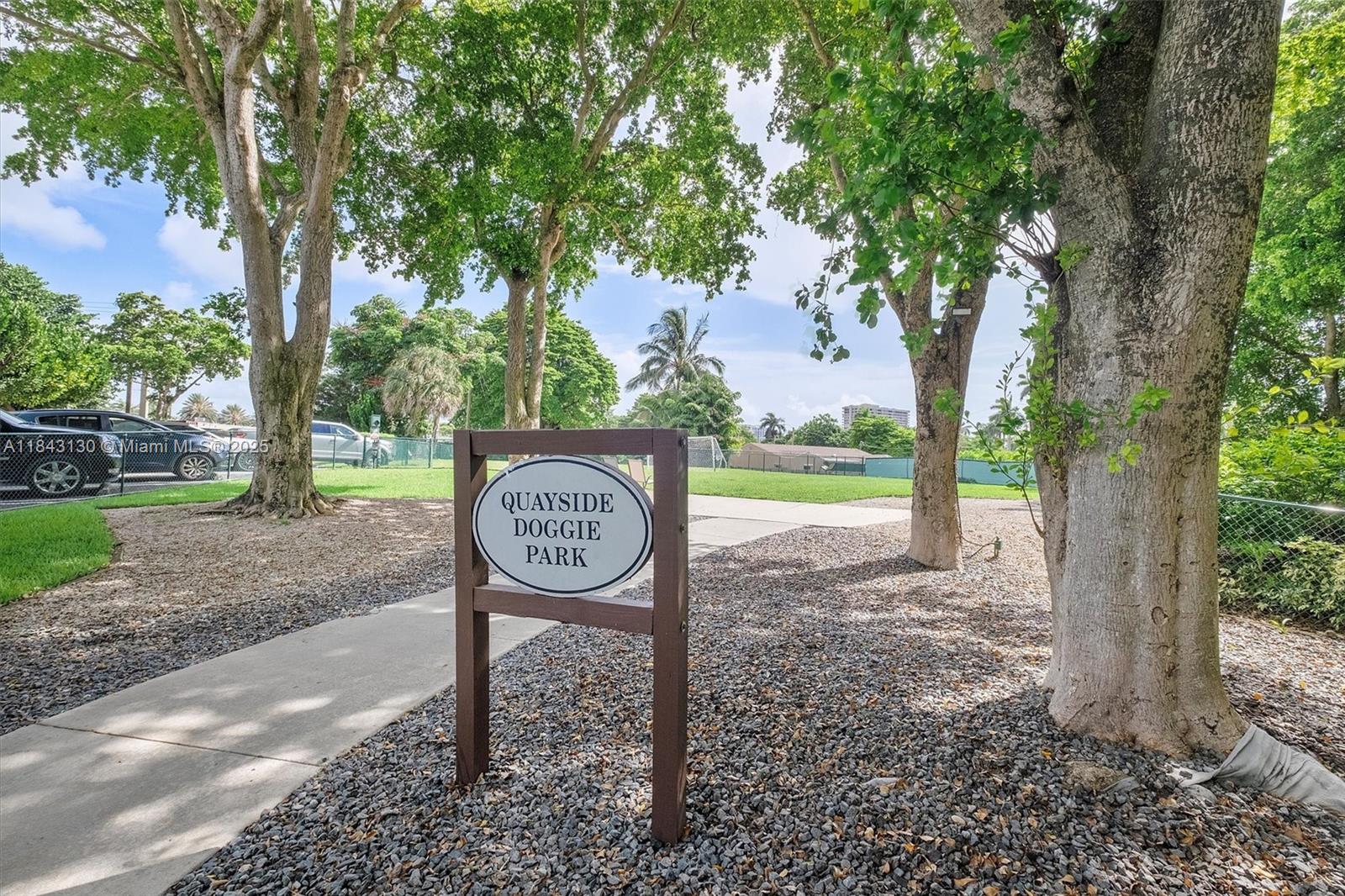 TOWERS OF QUAYSIDE CONDO - Residential