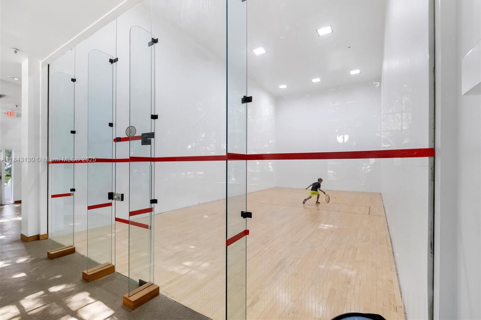 TOWERS OF QUAYSIDE CONDO - Residential