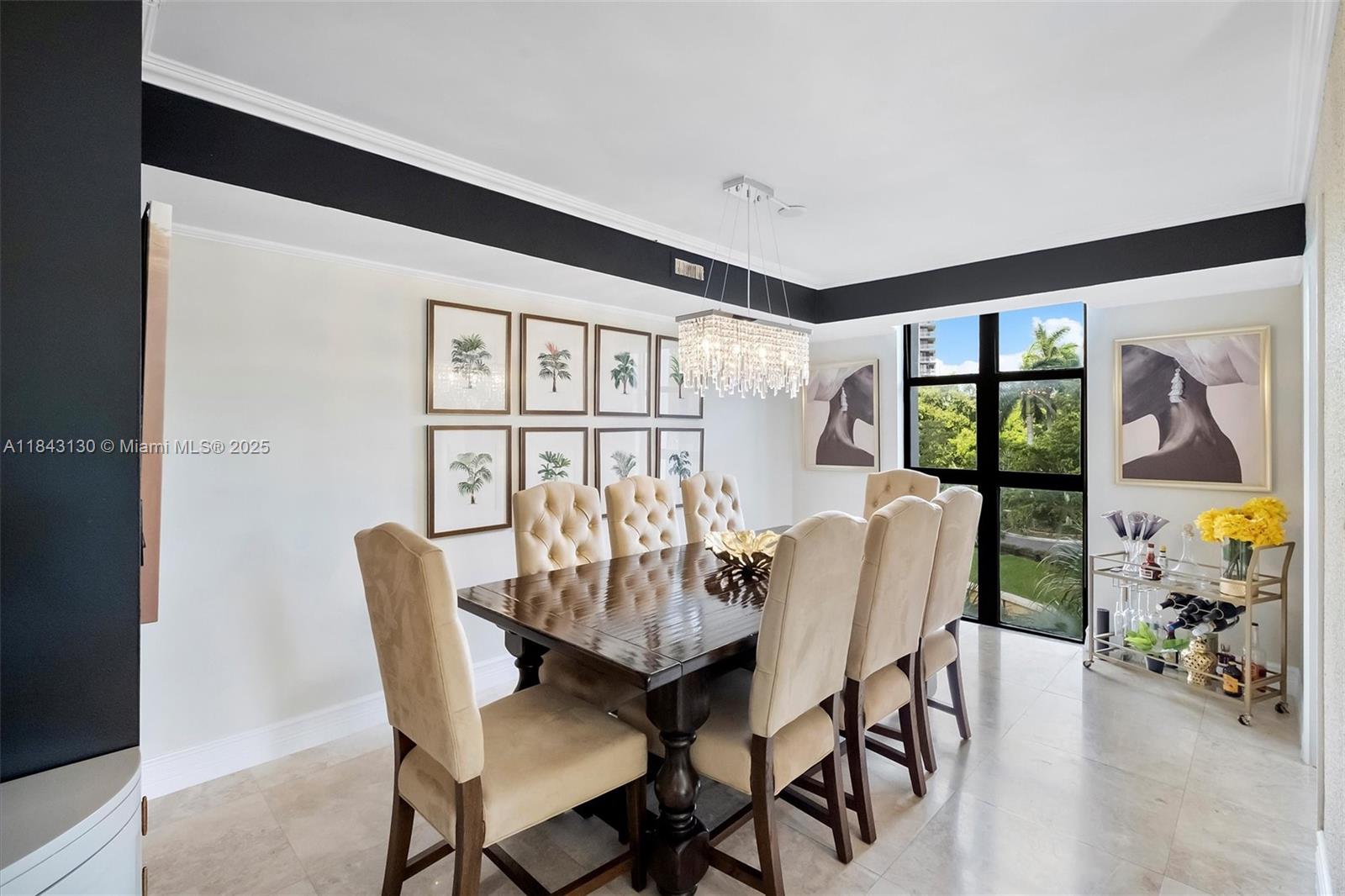 TOWERS OF QUAYSIDE CONDO - Residential