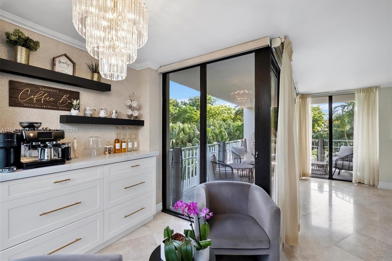 TOWERS OF QUAYSIDE CONDO - Residential