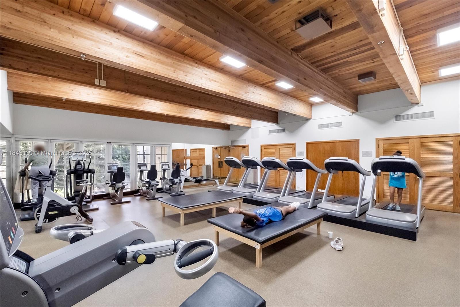 TOWERS OF QUAYSIDE CONDO - Residential