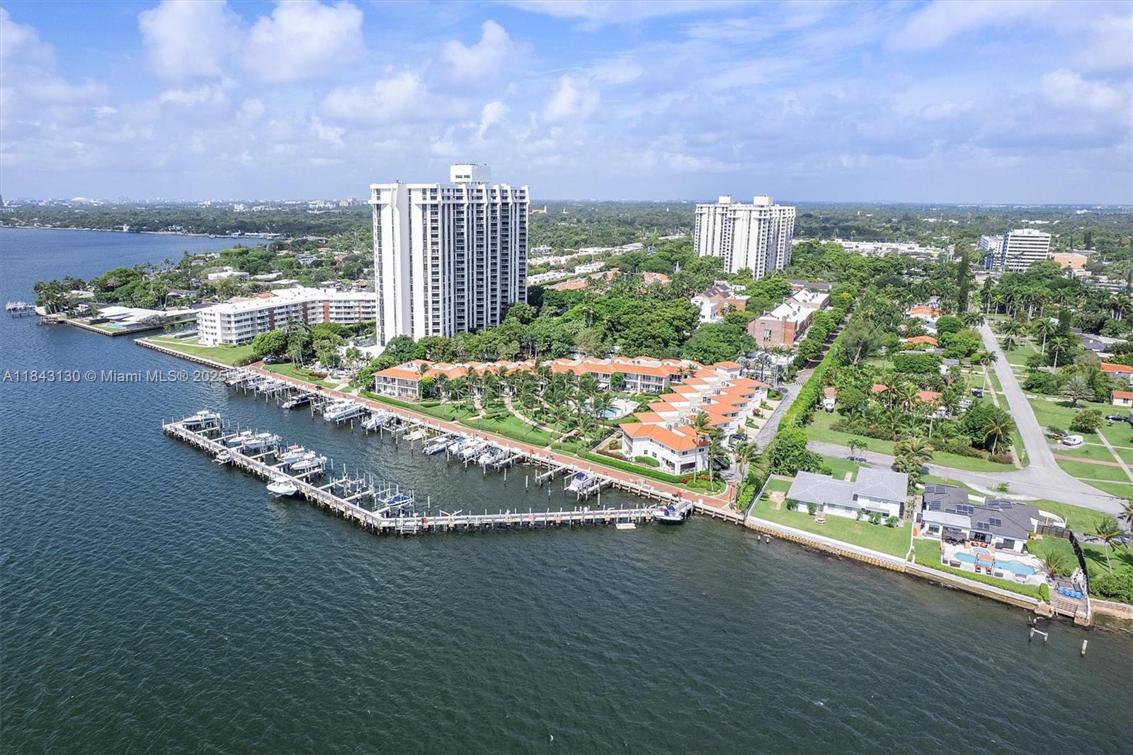 TOWERS OF QUAYSIDE CONDO - Residential