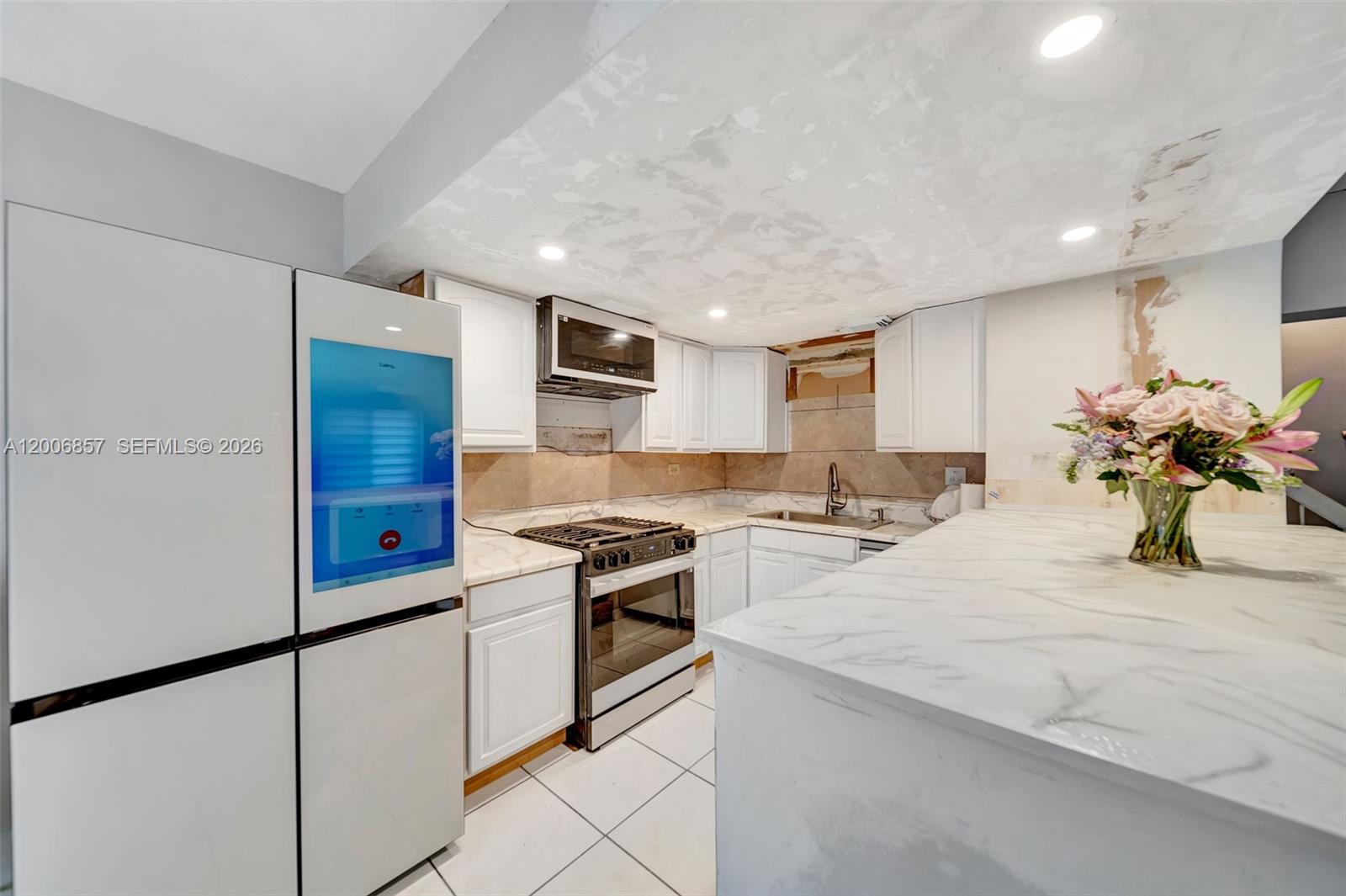 MISSIONWOOD AT MIRAMAR CO - Residential