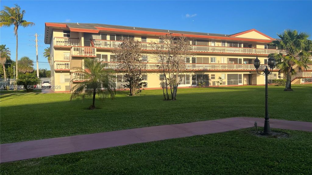 Photo of 5300 Washington St #K223, Hollywood, FL 33021 (MLS # A11987187)