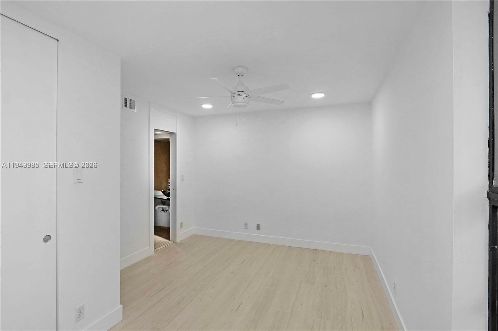 TOWNSCAPE CONDO - Residential