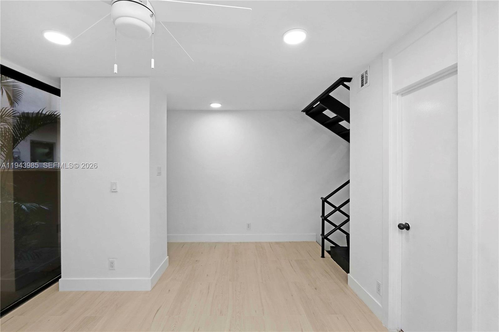 TOWNSCAPE CONDO - Residential