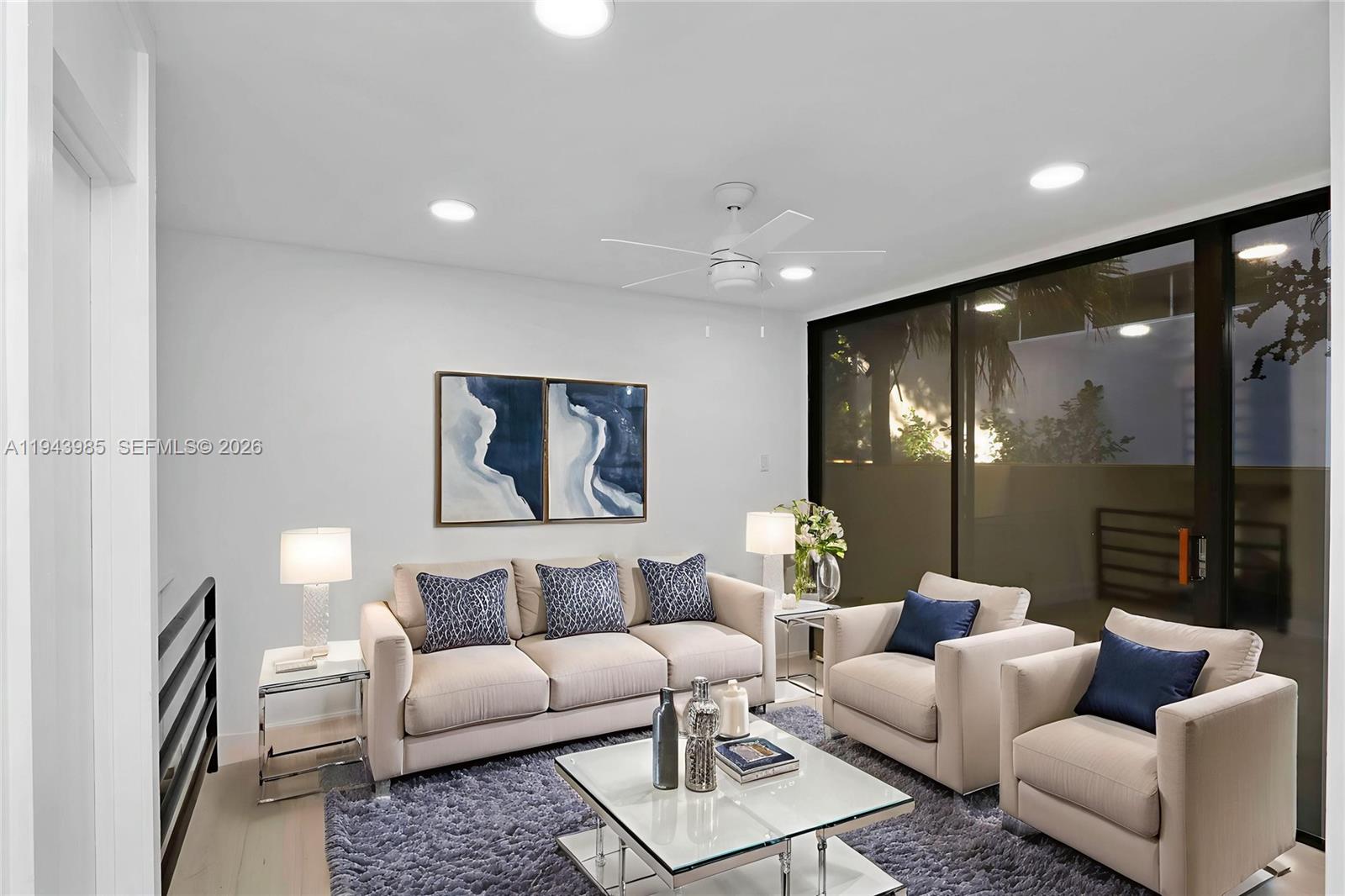 TOWNSCAPE CONDO - Residential