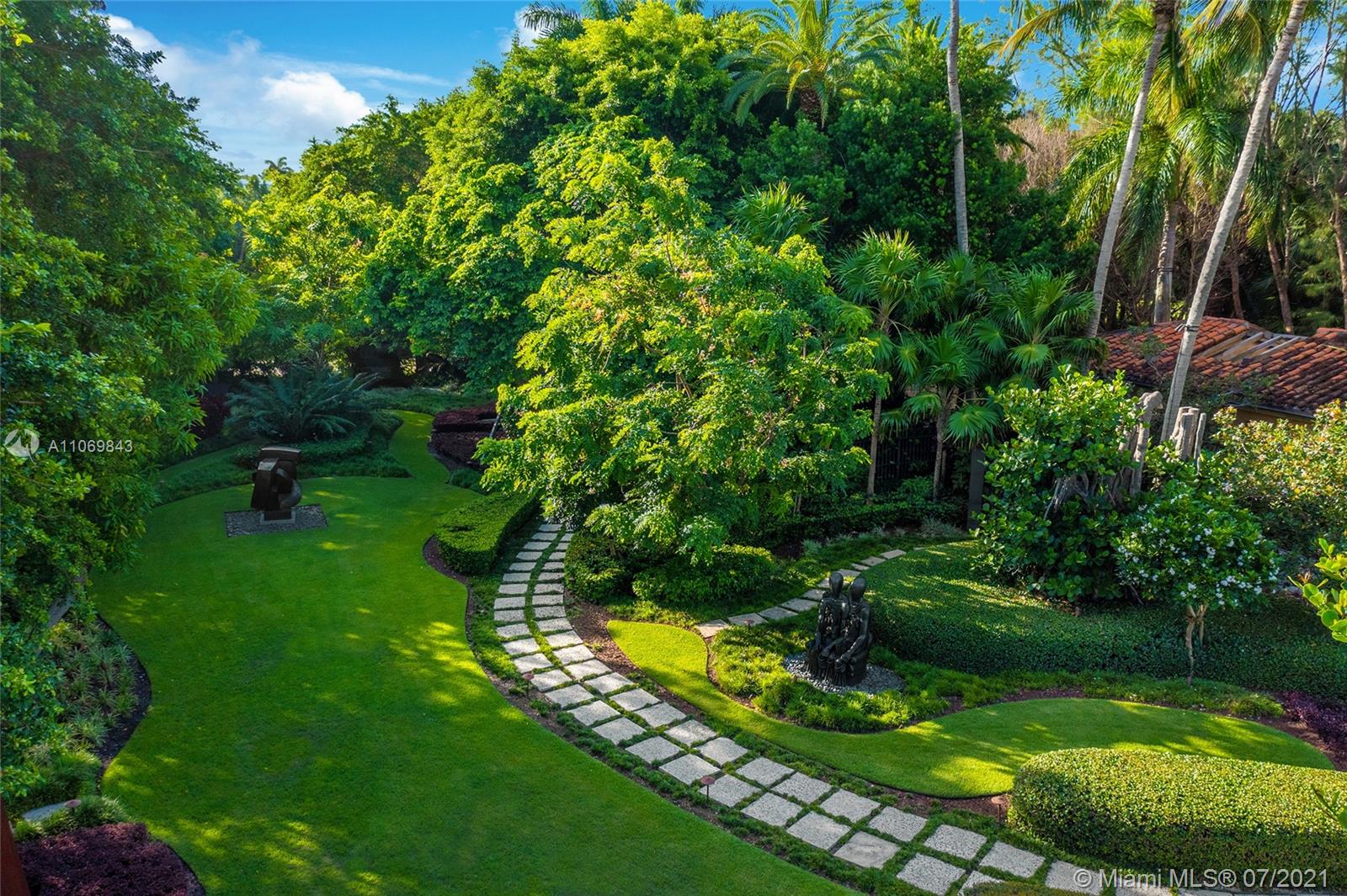 HUGHES COVE - Residential