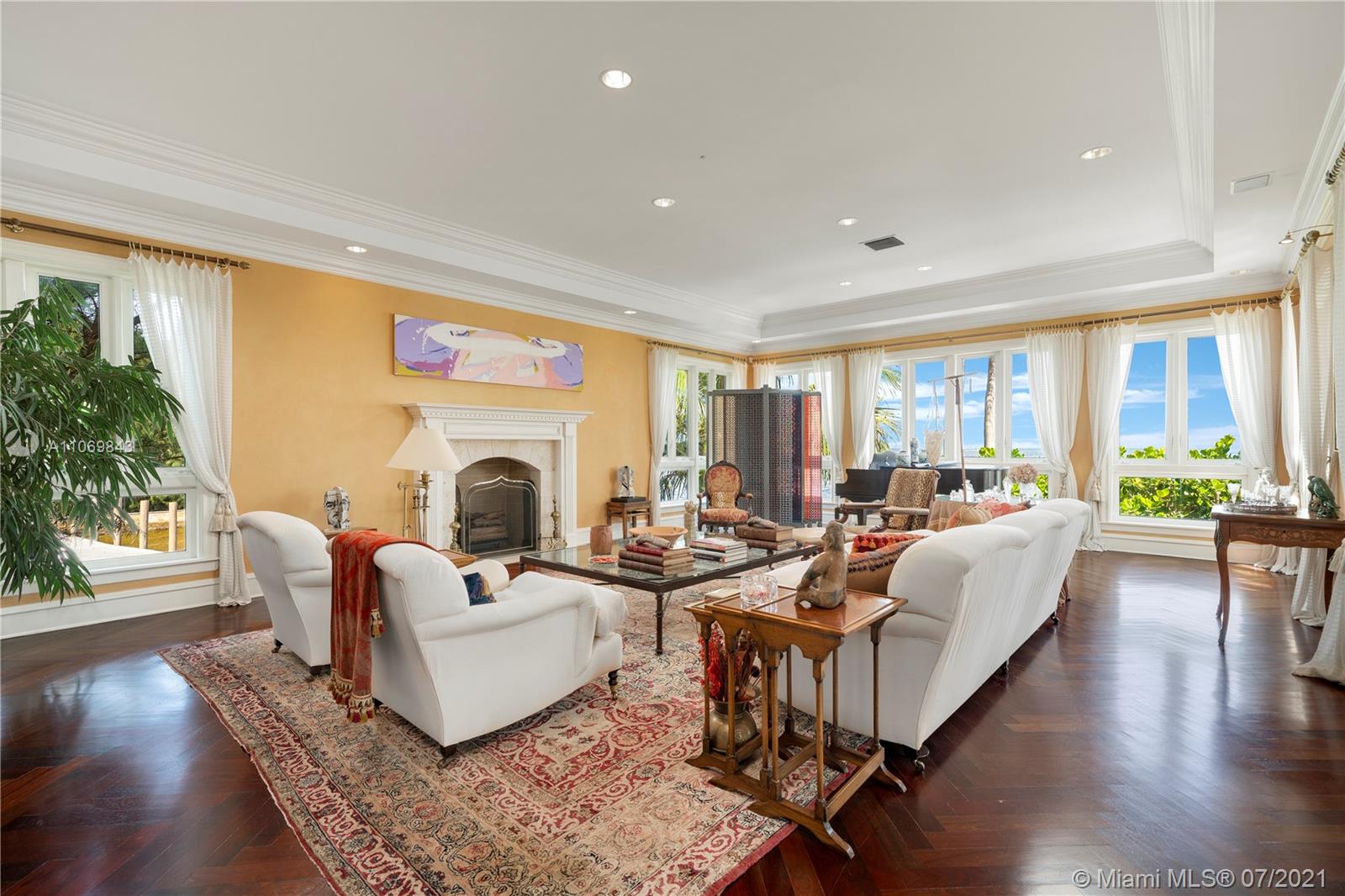 HUGHES COVE - Residential
