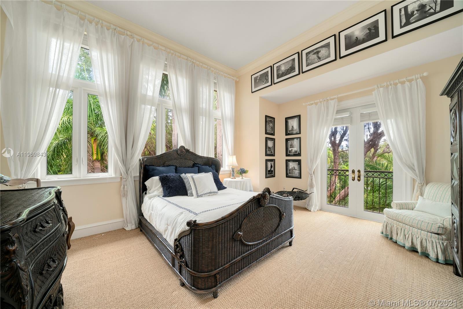 HUGHES COVE - Residential