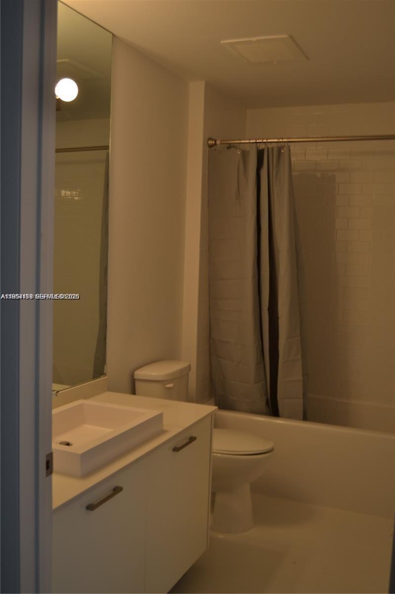 CENTRO CONDO - Residential