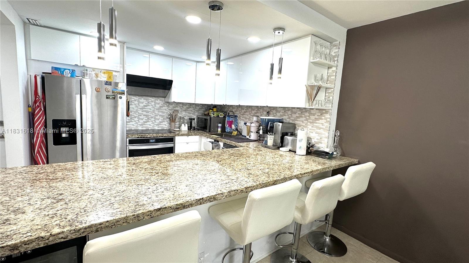 IMPERIAL TOWERS NORTH CON - Residential Lease