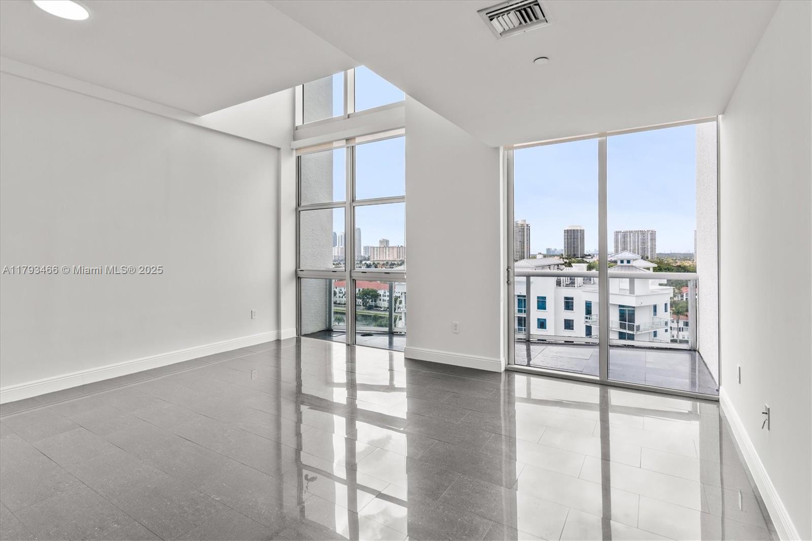 THE ATRIUM AT AVENTURA CO - Residential Lease