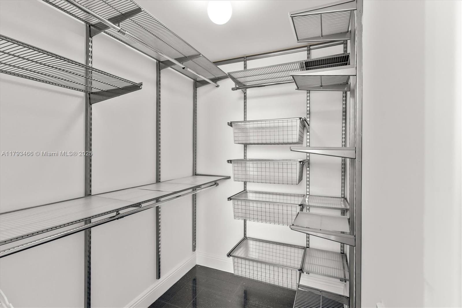 THE ATRIUM AT AVENTURA CO - Residential Lease
