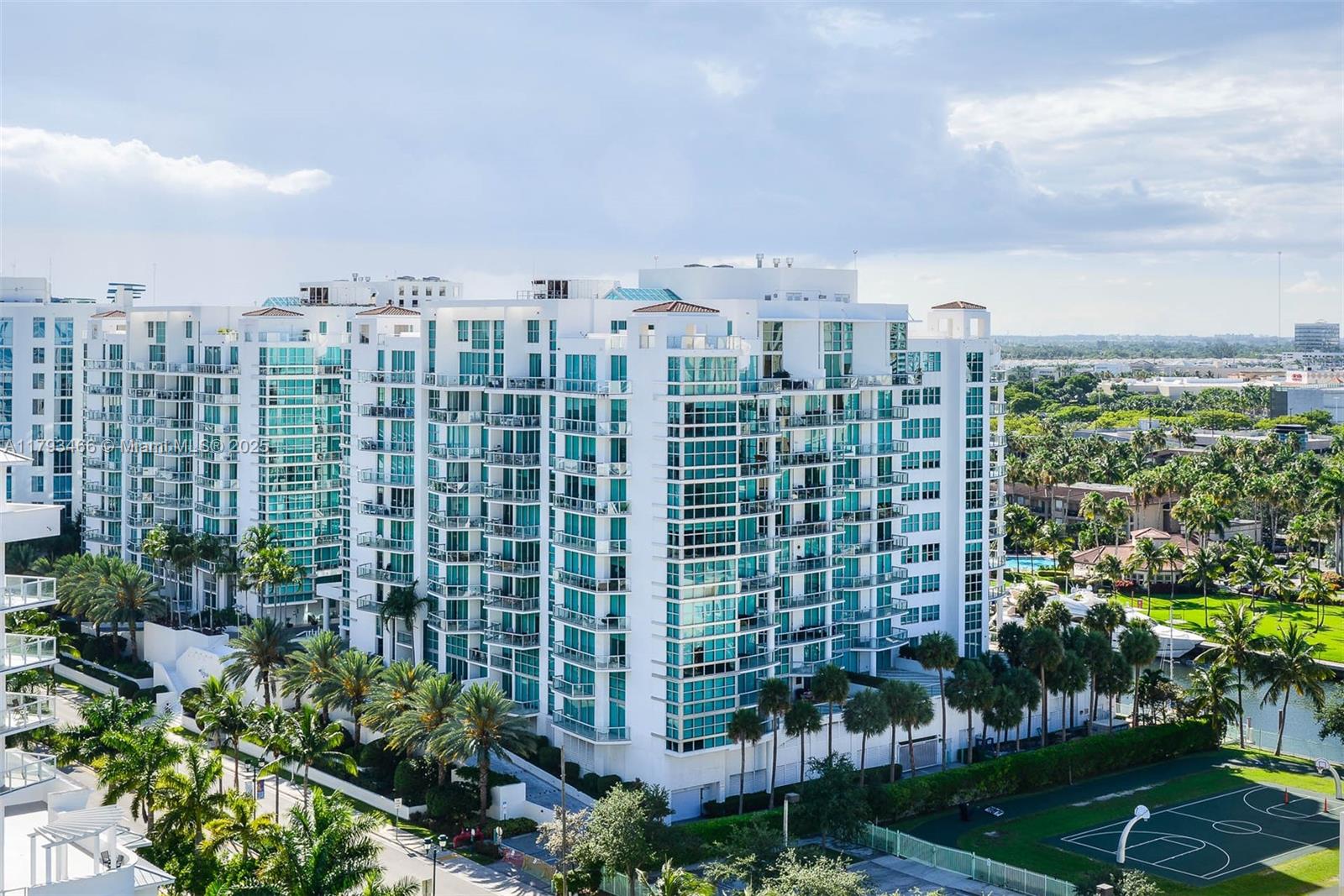 THE ATRIUM AT AVENTURA CO - Residential Lease