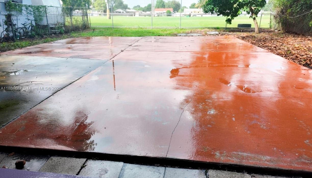 AVOCADO PARK - Residential Income