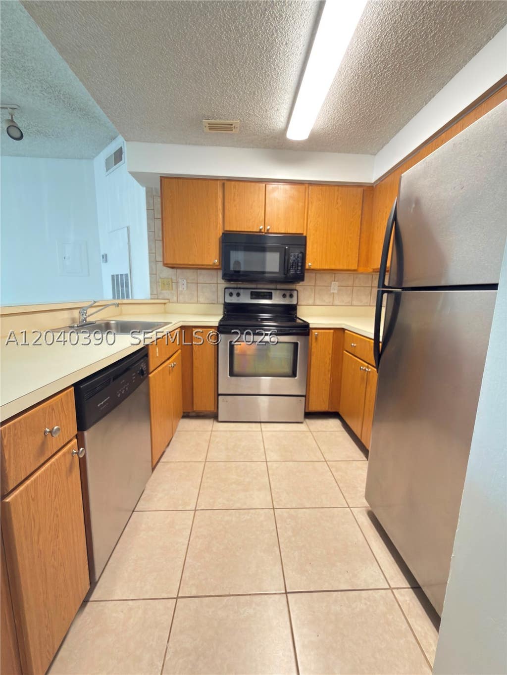 Photo of 2550 SW 18th Ter #2201, Fort Lauderdale, FL 33315 (MLS # A12040390)