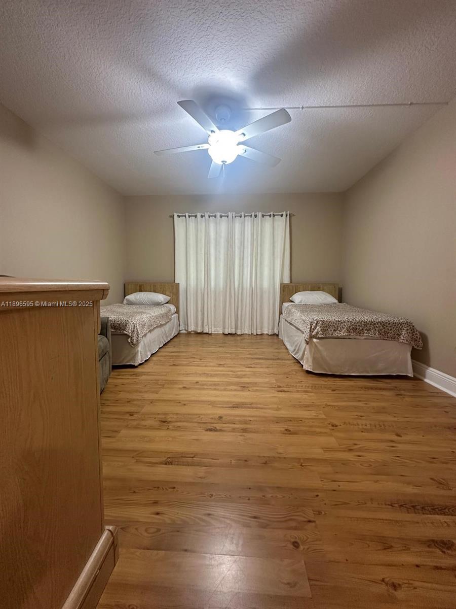 SANDALFOOT SOUTH ONE COND - Residential