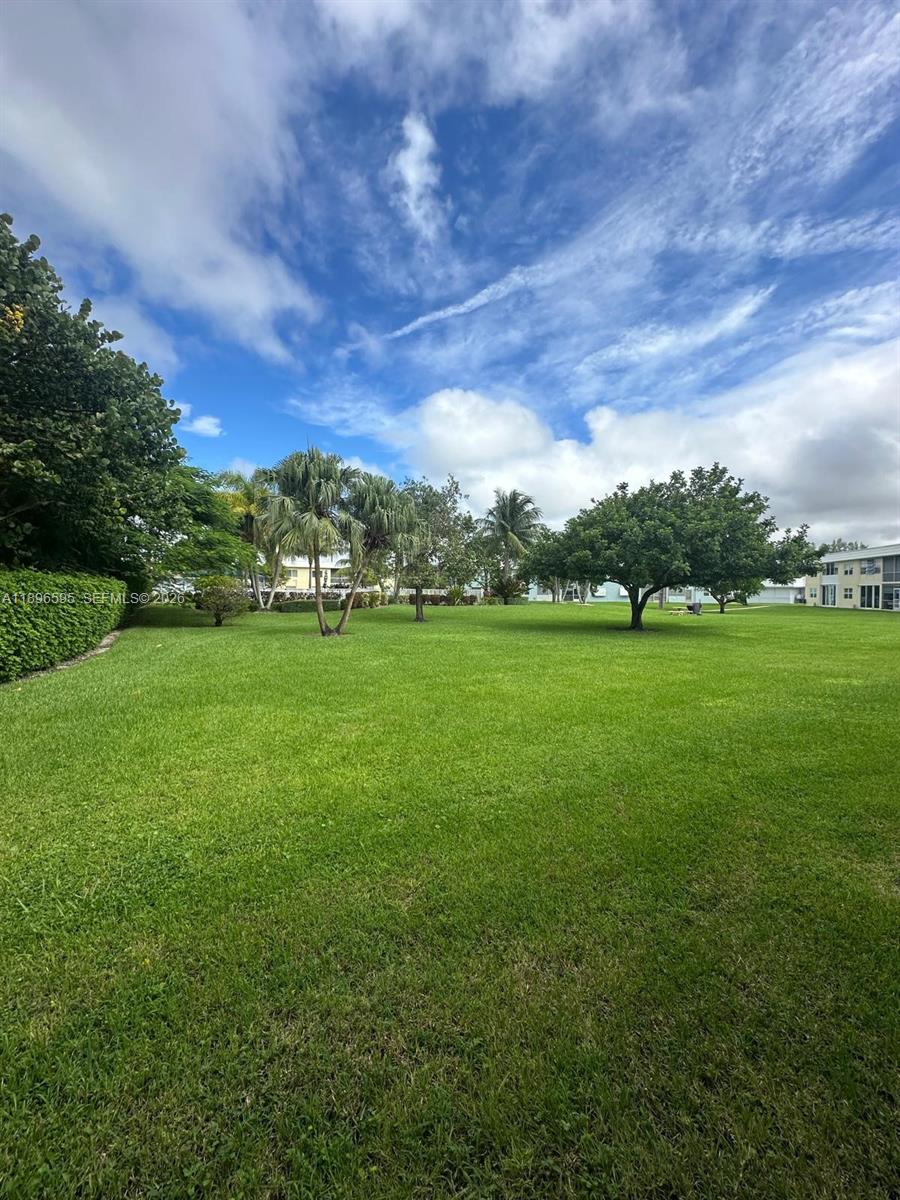 SANDALFOOT SOUTH ONE COND - Residential