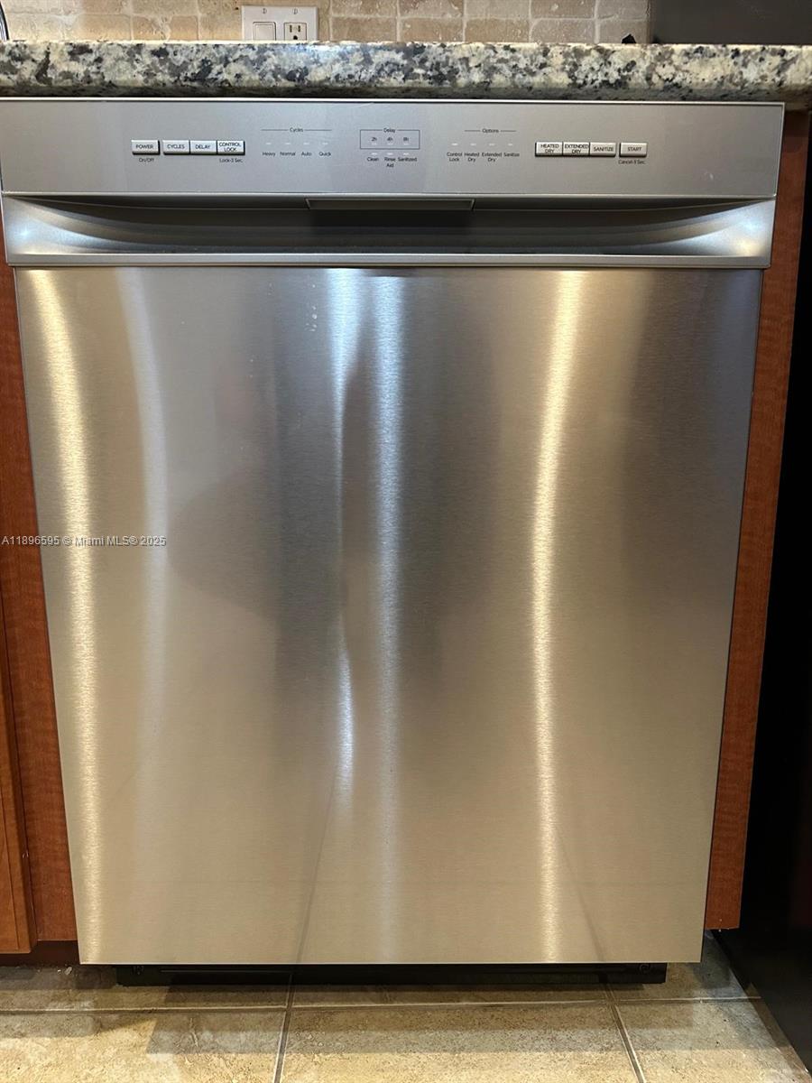 SANDALFOOT SOUTH ONE COND - Residential