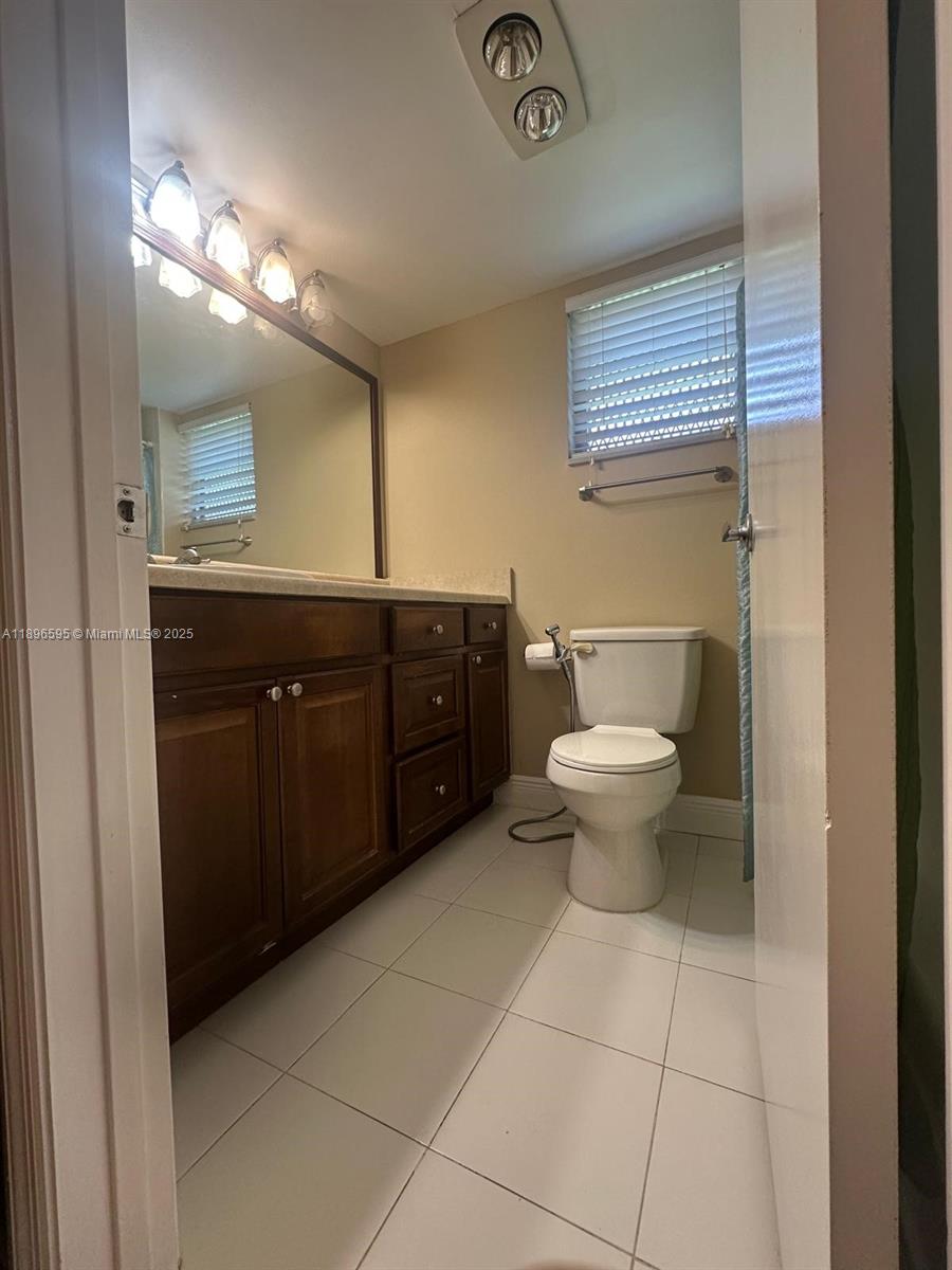 SANDALFOOT SOUTH ONE COND - Residential