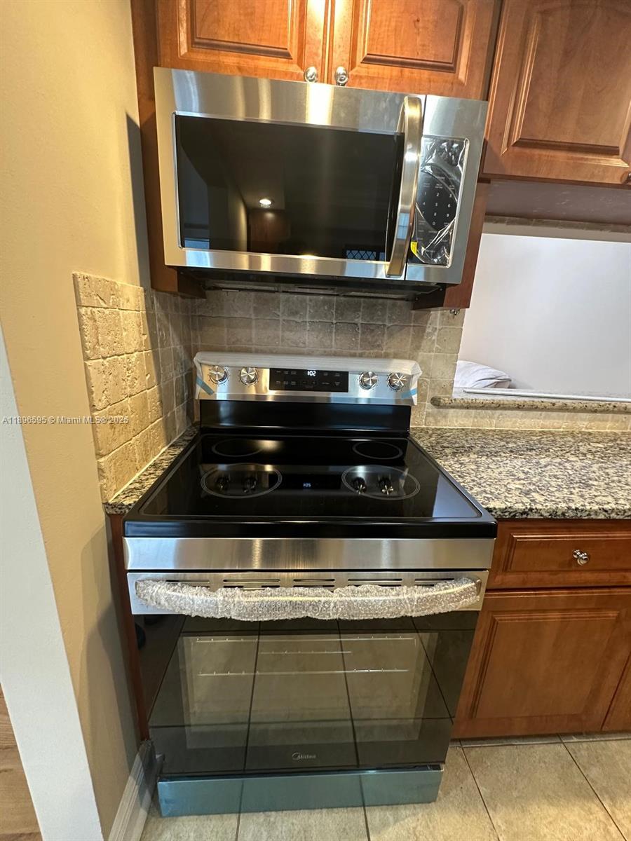 SANDALFOOT SOUTH ONE COND - Residential