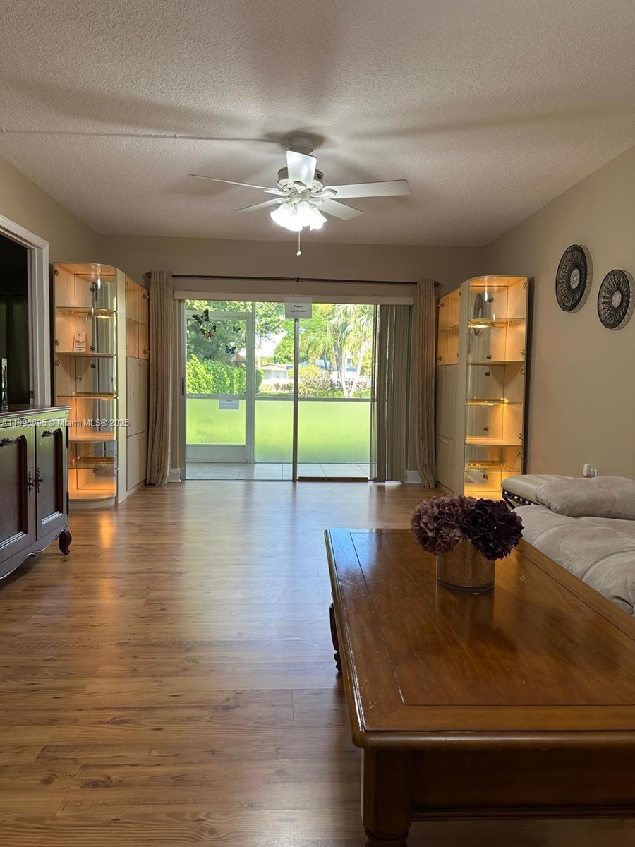 SANDALFOOT SOUTH ONE COND - Residential