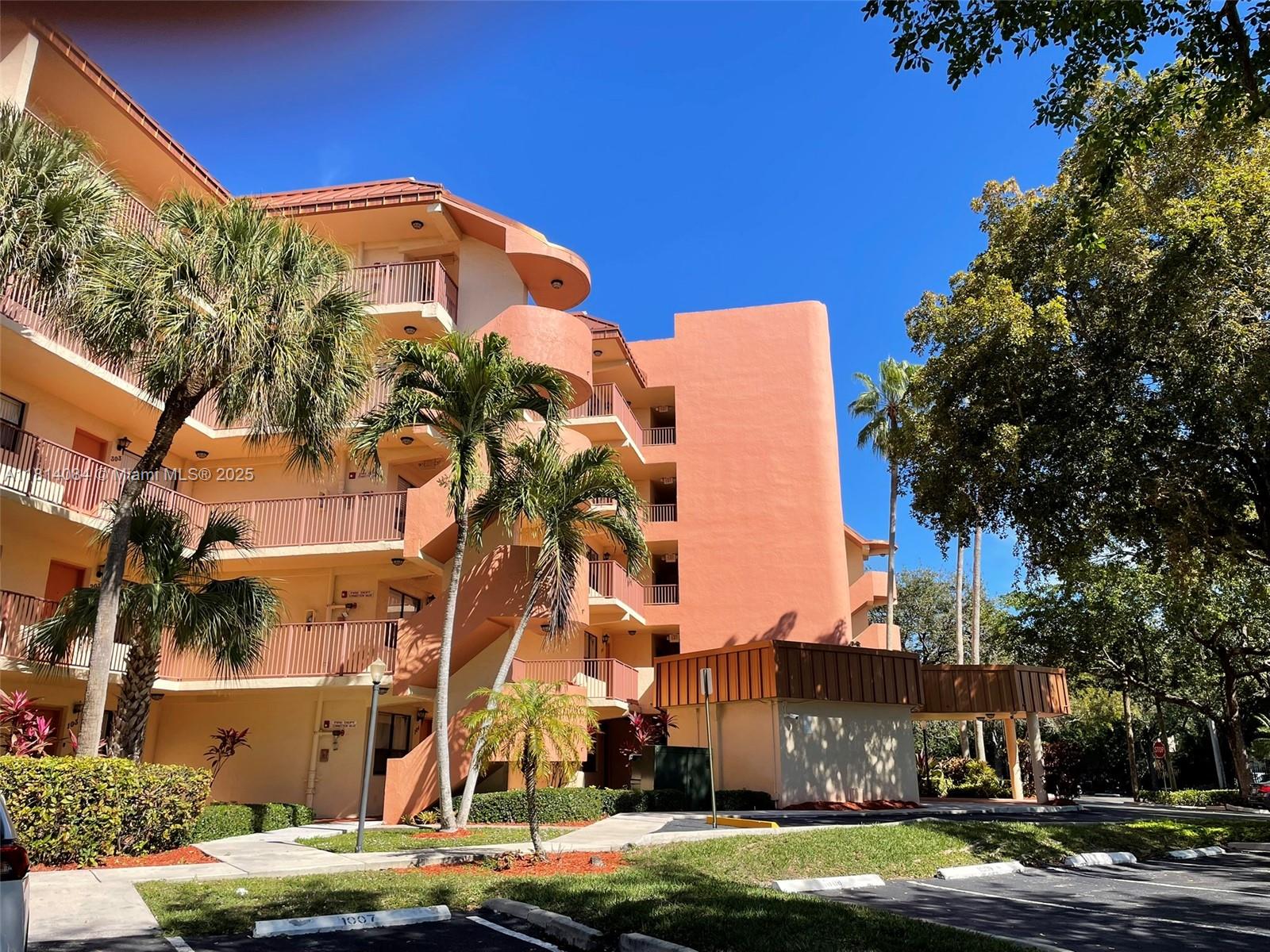 PLANTATION FOREST CONDO - Residential