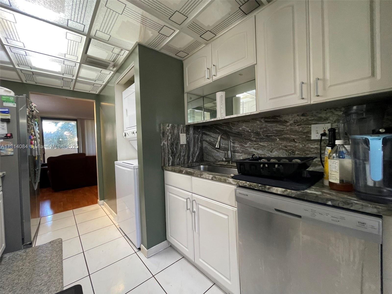 PLANTATION FOREST CONDO - Residential