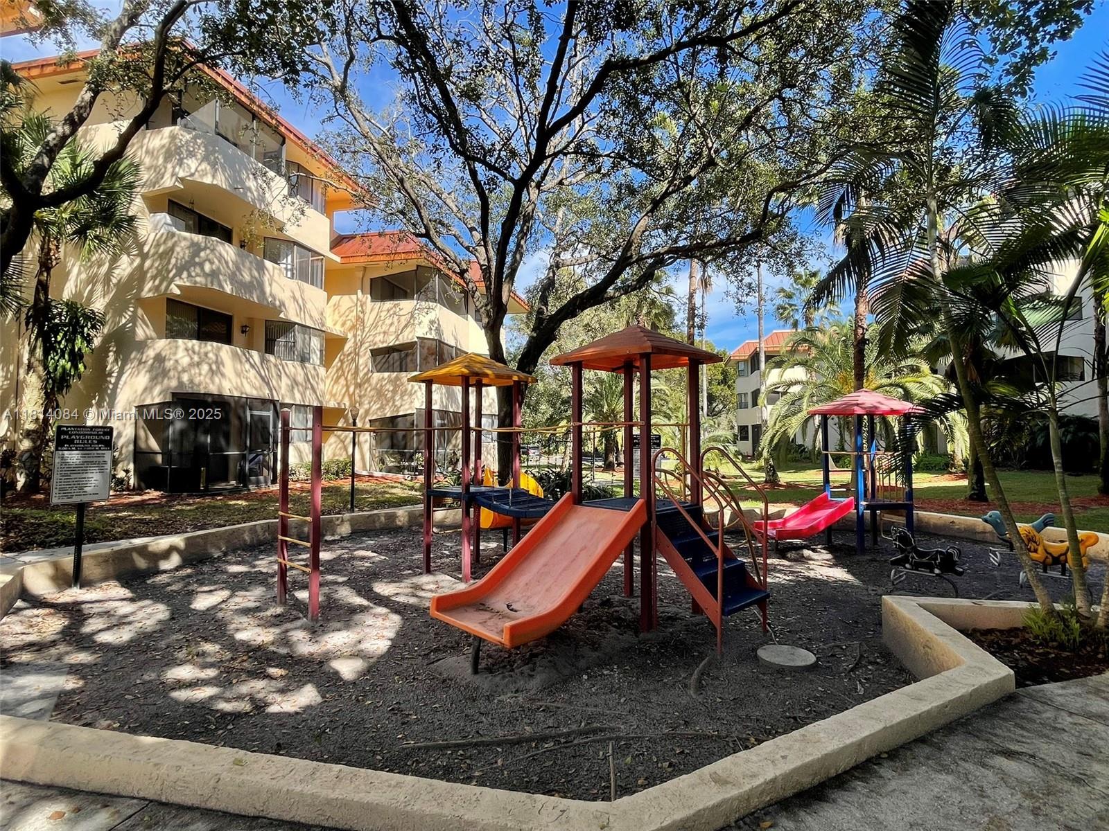 PLANTATION FOREST CONDO - Residential