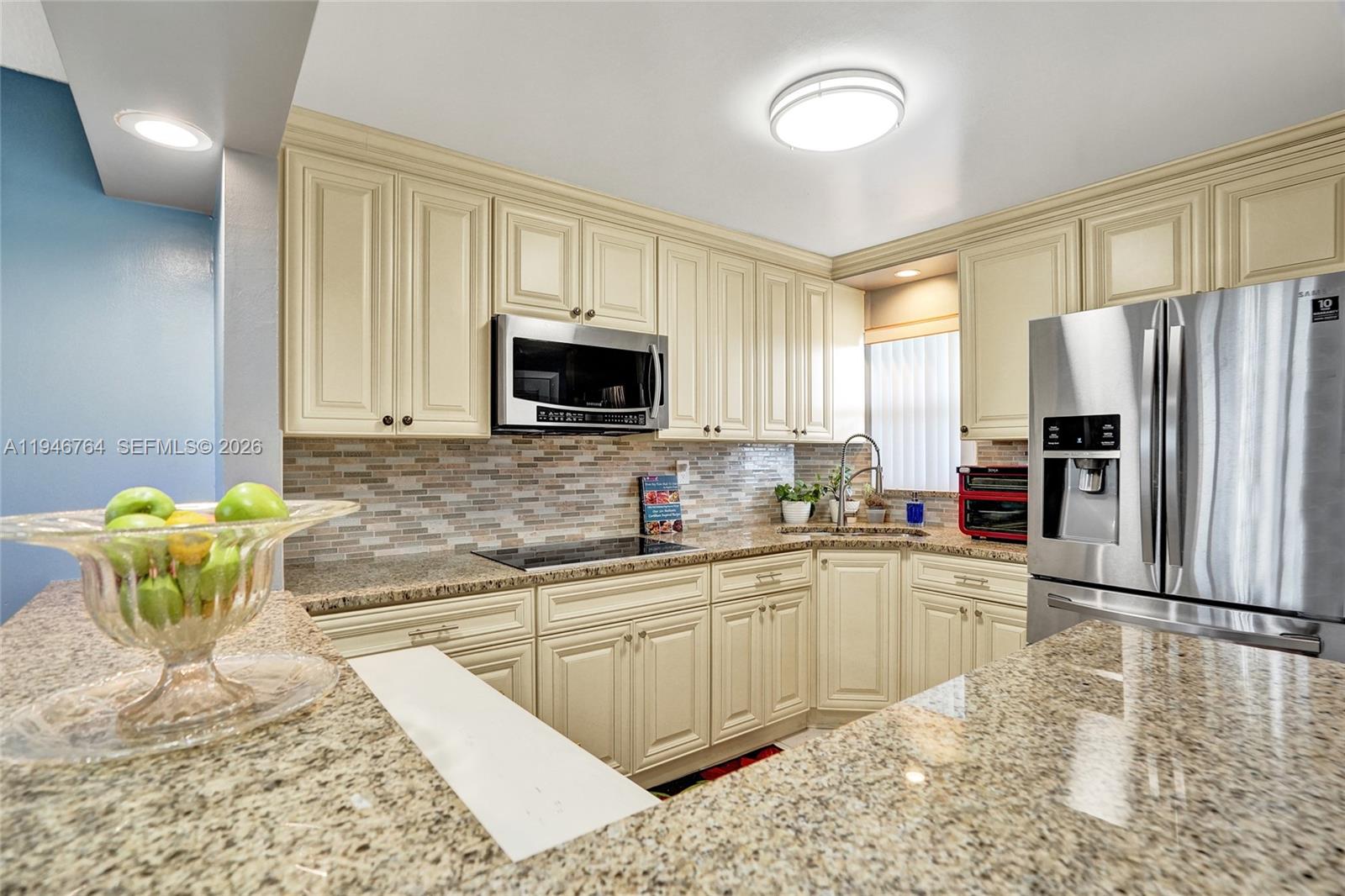 HOLLYBROOK GOLF AND - Residential